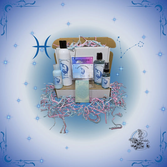 Pisces Zodiac Full Gift Set – dreamy handcrafted collection featuring bath, soap, lotion, shower gel, and perfume in ocean-blue tones evoking calm and imagination.
